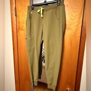 Figs Martini Olive Zamora Jogger Scrubs